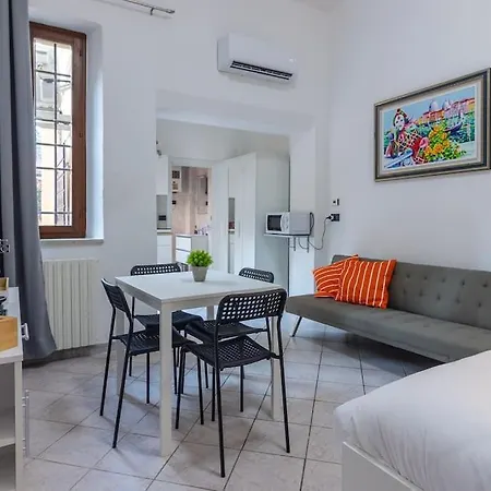 Debe-a Due Passi Da Stazionefs Appartement Ferrare